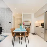 Luxe 1Br At Marina Vista Offering Sea Views P605