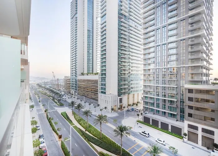 Luxe 1Br At Marina Vista Offering Sea Views P605