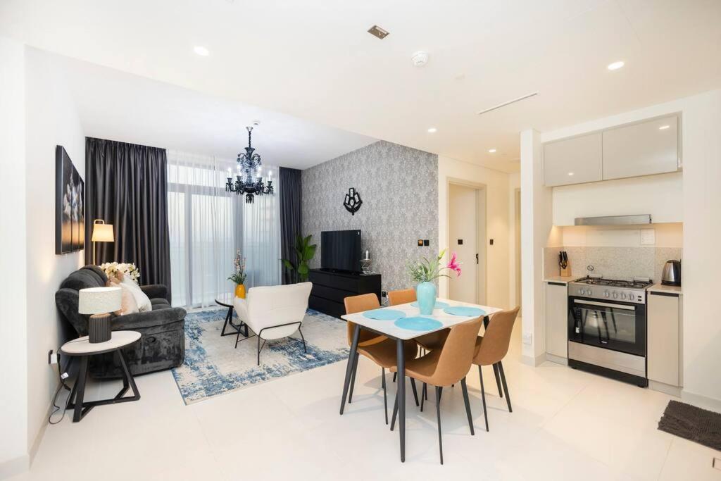 Luxe 1br At Marina Vista Offering Sea Views P605 *