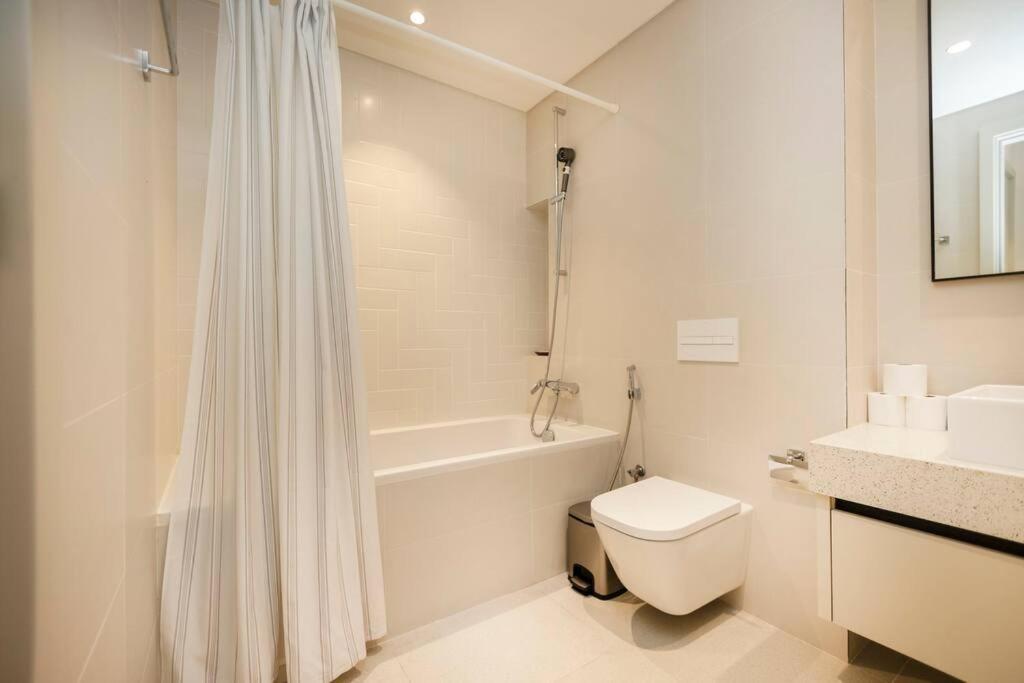 Luxe 1br At Marina Vista Offering Sea Views P605 Apartment Dubai