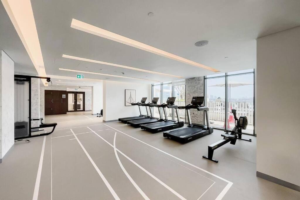 Luxe 1br At Marina Vista Offering Sea Views P605 *