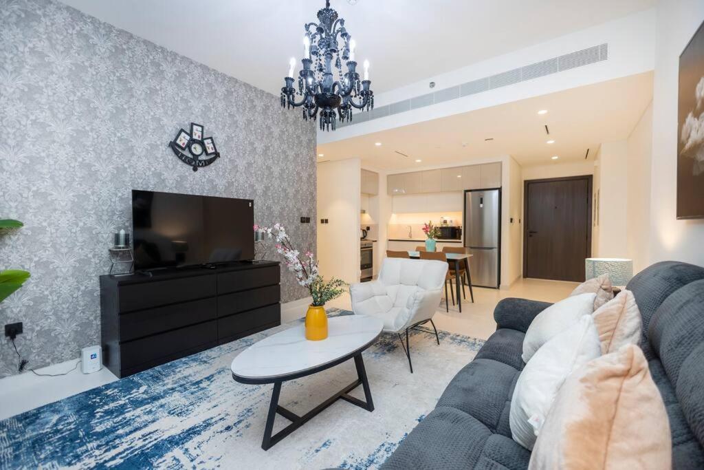 Luxe 1br At Marina Vista Offering Sea Views P605 *