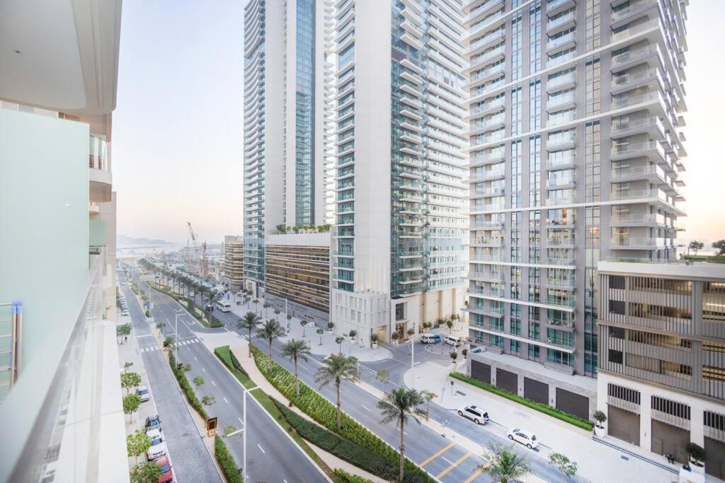 Apartment Luxe 1br At Marina Vista Offering Sea Views P605